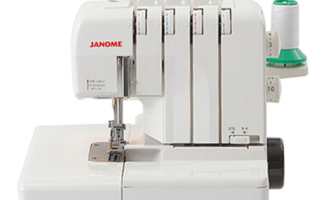 Janome Lock 644D