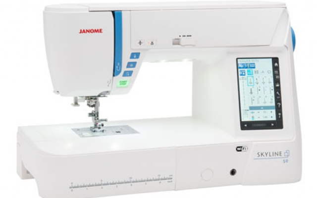 Janome Skyline S9 