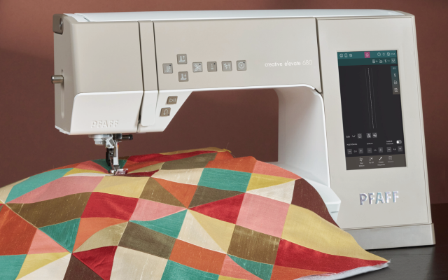 Pfaff Creative Elevate 680